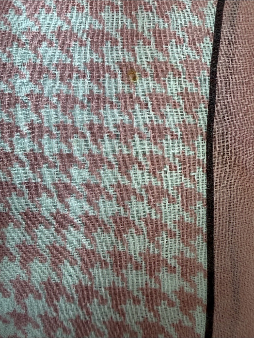Authentic Burberry Vintage Pink and White Houndstooth Cotton Handkerchief - Picture 6 of 8